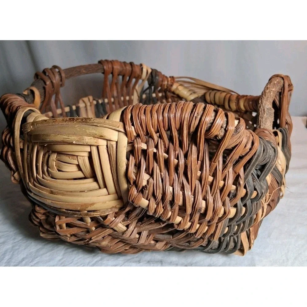 Rustic Hand Woven Gathering Basket‎ Natural Branch Handles Multi Tonal Brown Tan